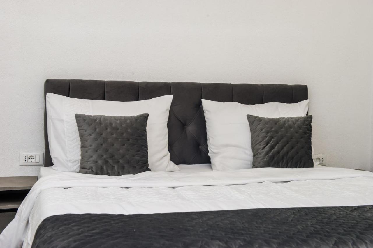 Apartment Lux Elba Kaštela Buitenkant foto