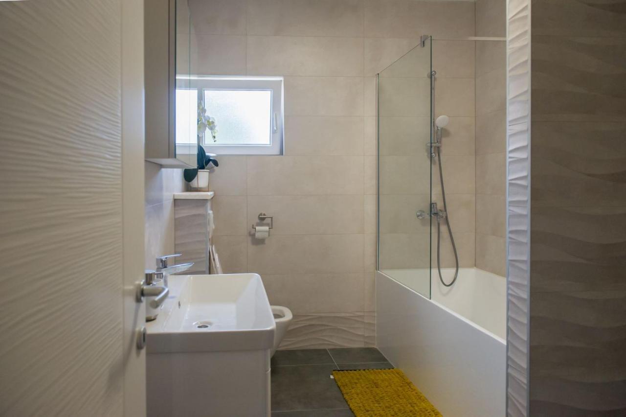 Apartment Lux Elba Kaštela Buitenkant foto