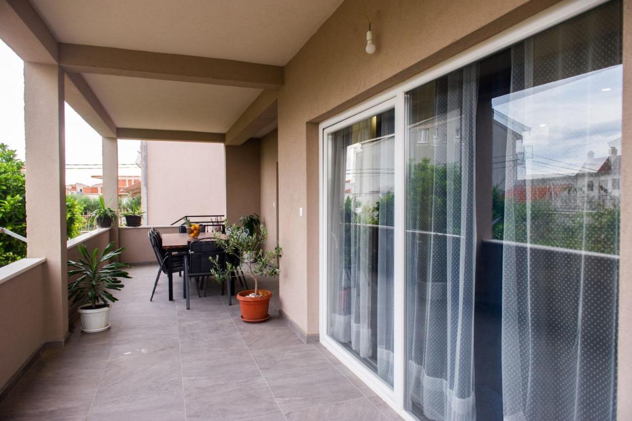 Apartment Lux Elba Kaštela Buitenkant foto