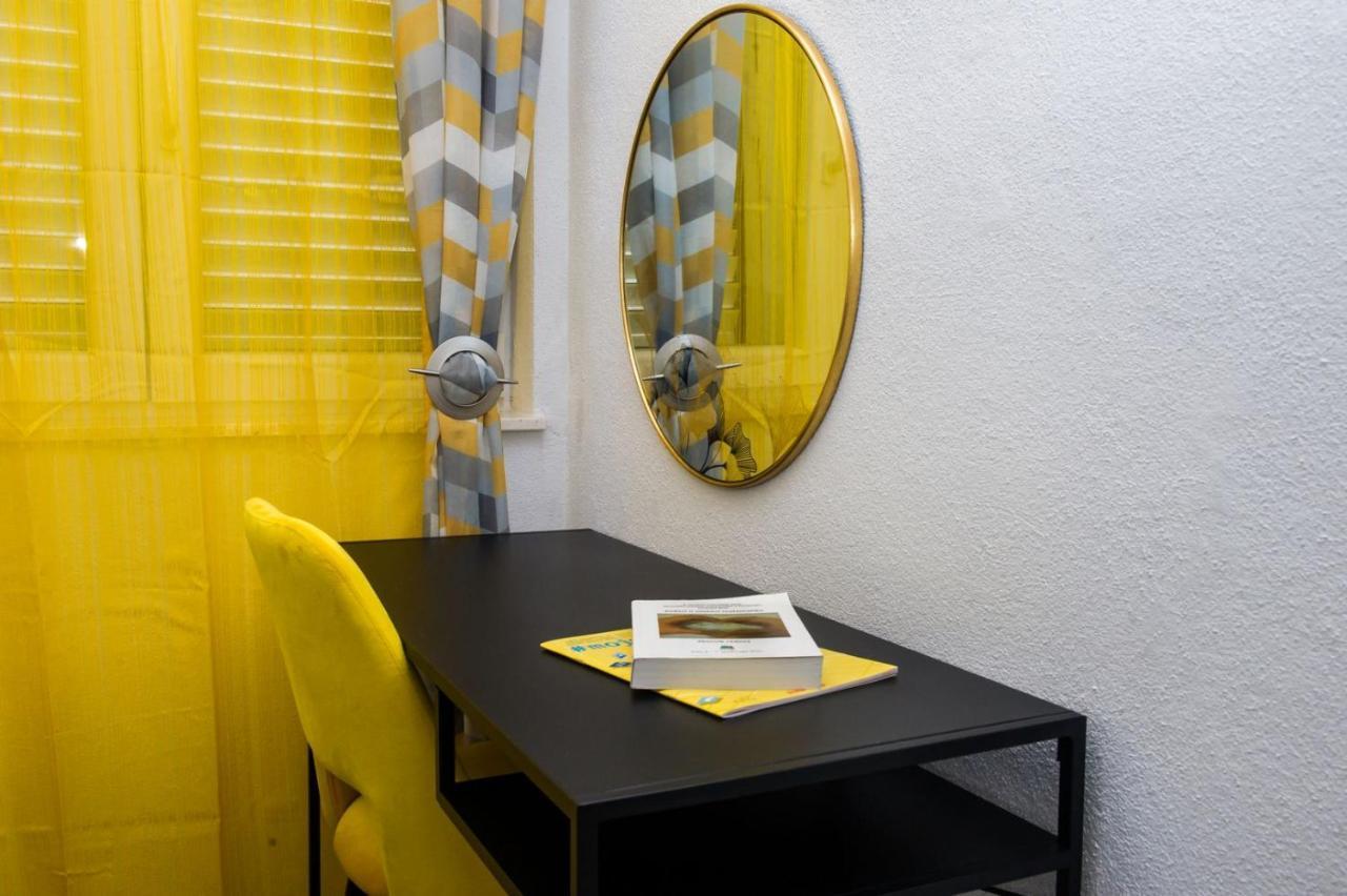 Apartment Lux Elba Kaštela Buitenkant foto