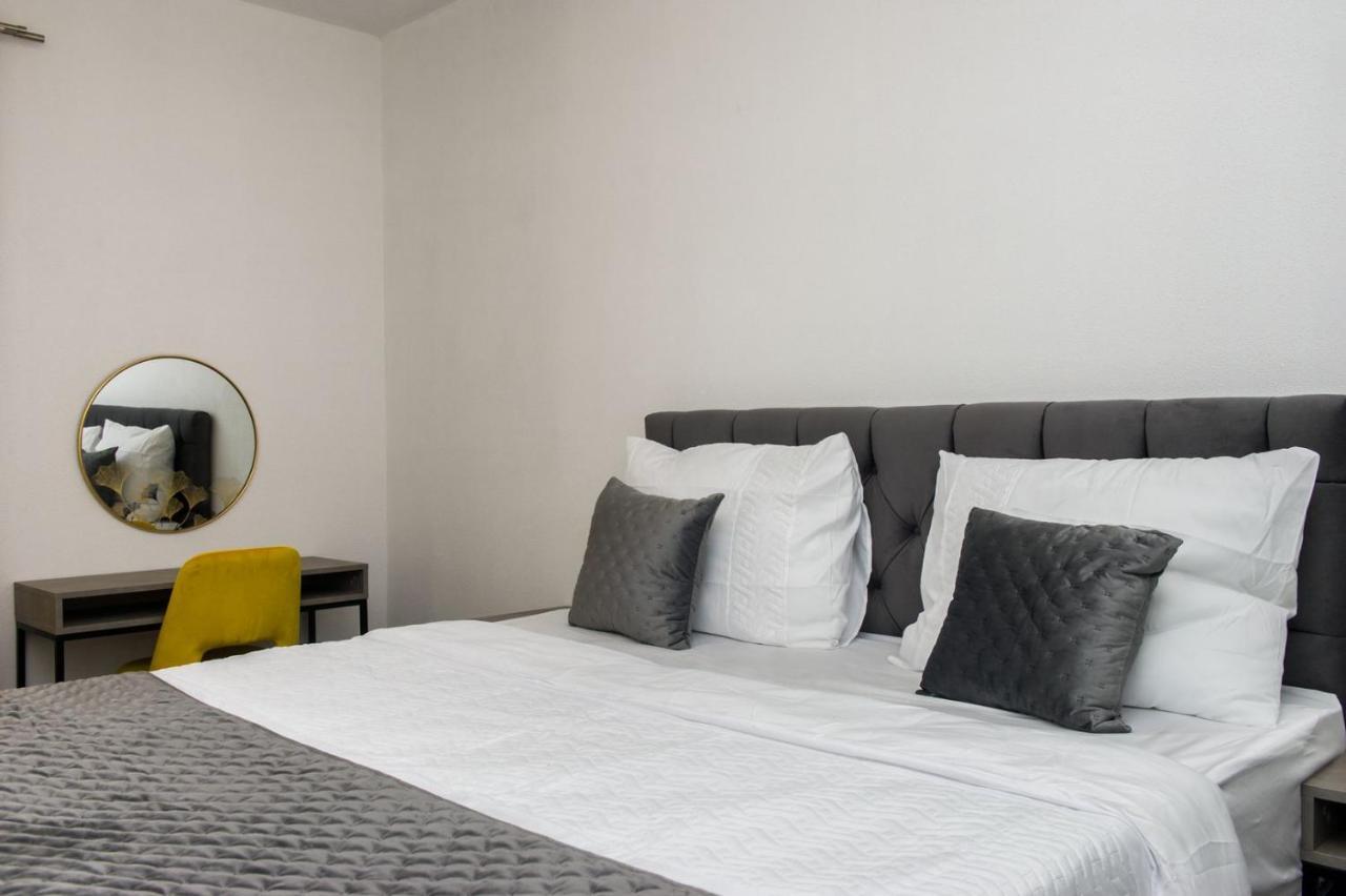 Apartment Lux Elba Kaštela Buitenkant foto